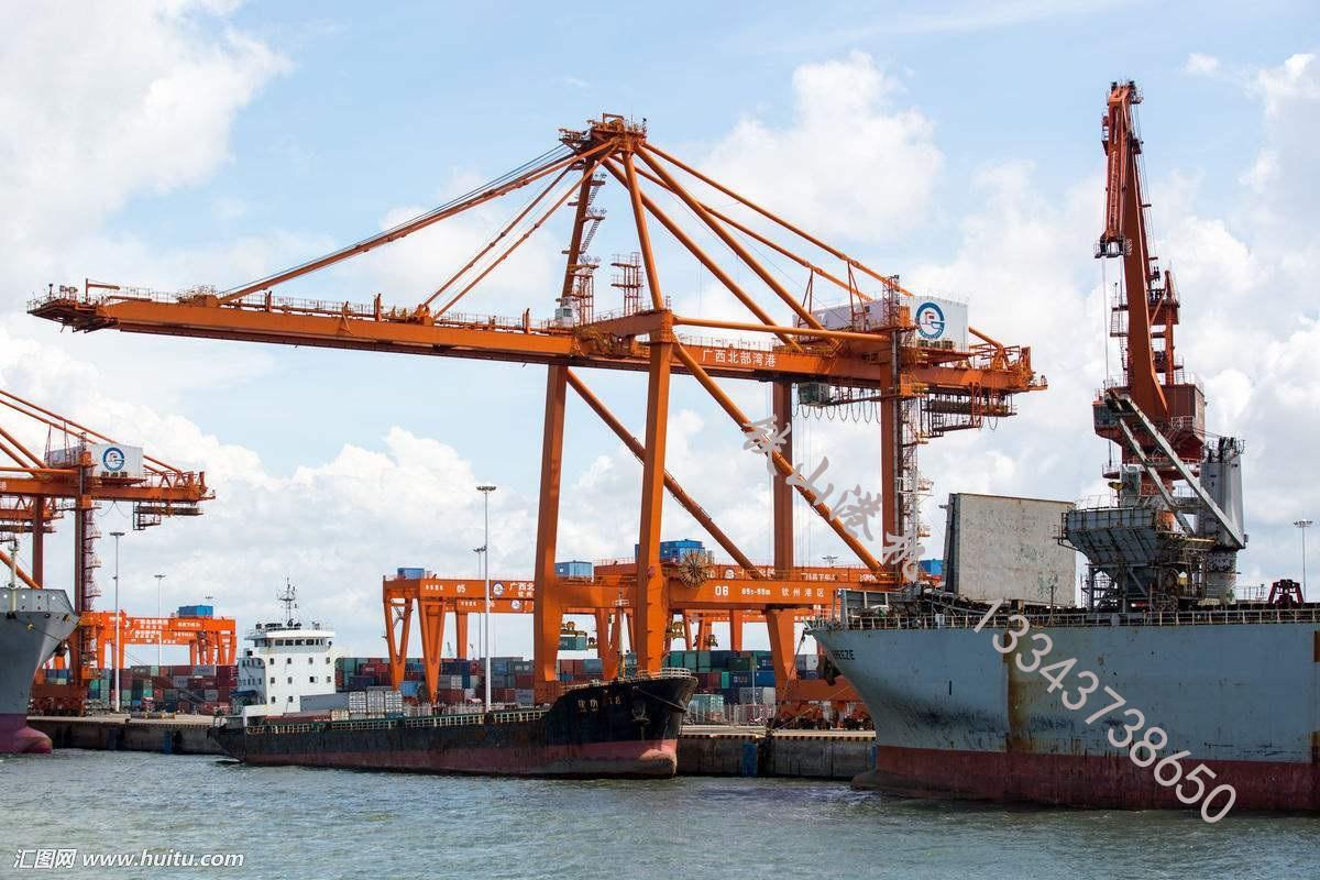 湖南衡陽岸橋廠家岸橋工作起來效率高，節(jié)省空間